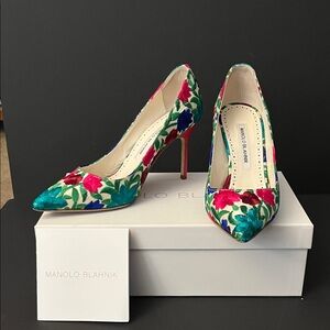 Manolo Blahnik Floral Print Embroidered Accent Pumps | Sz 36.5